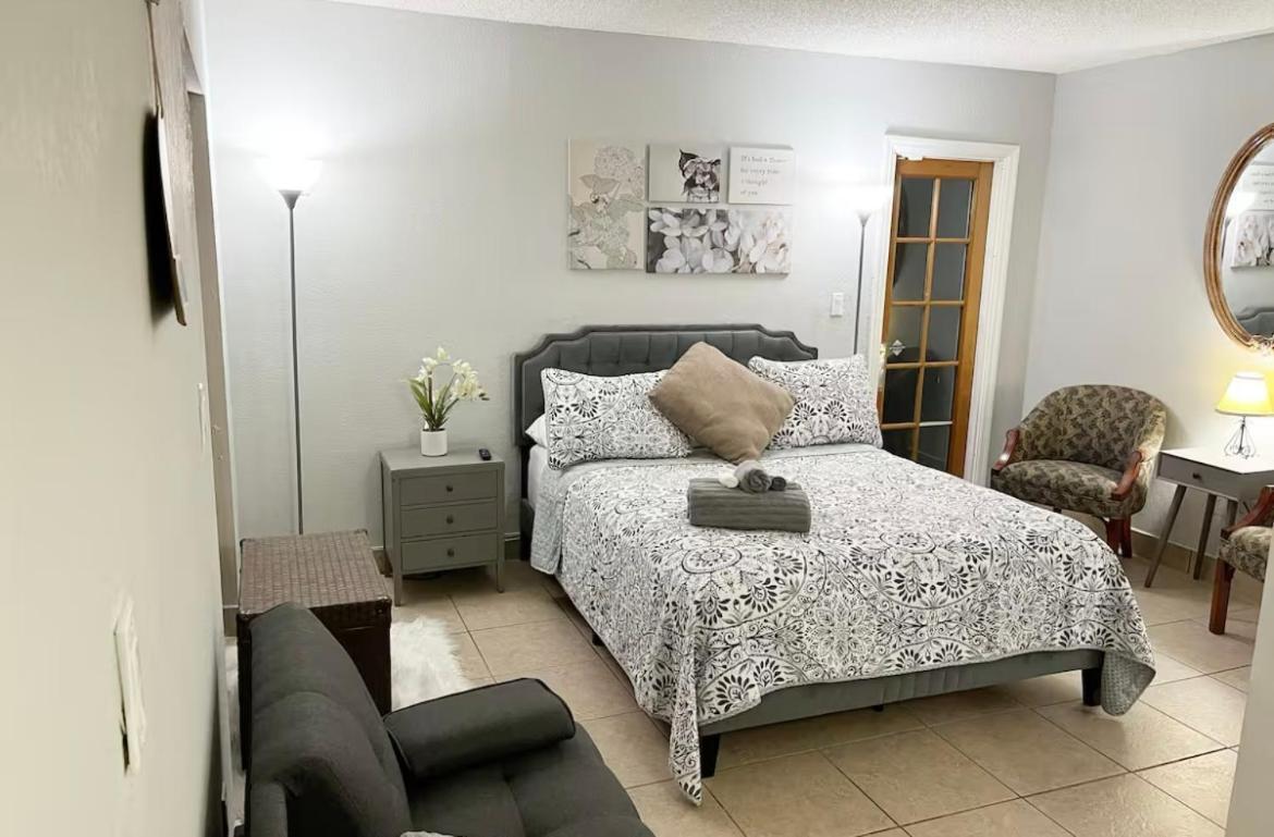 Amazing & Cozy Duplex Near Zoo ! Miami